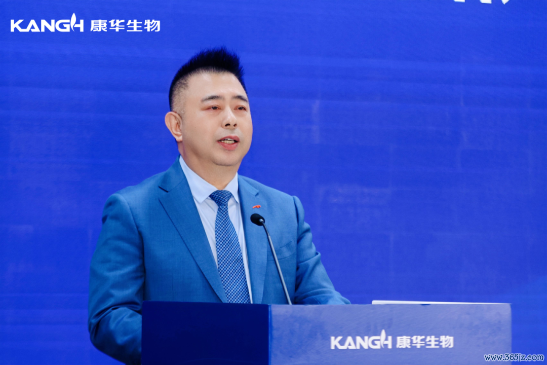 新康华生物副董事长王振滔发表致辞